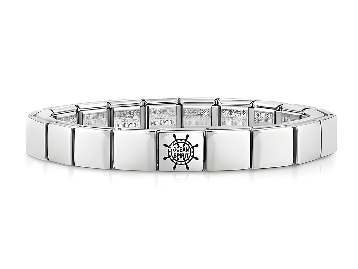 Edelstahl Armband von Nomination im Ocean Spirit Design, glänzende Oberflächen und ein zentrales Symbol eines Schiffsrads, ideale Kombination aus Stil und Eleganz.