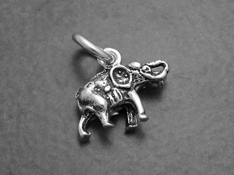 Kleiner Elefant -925 Sterling Silber Anhänger- von Juwelier Harnisch, fein detailliert und ansprechend gestaltet, ideal für Tierliebhaber und Schmuckliebhaber.