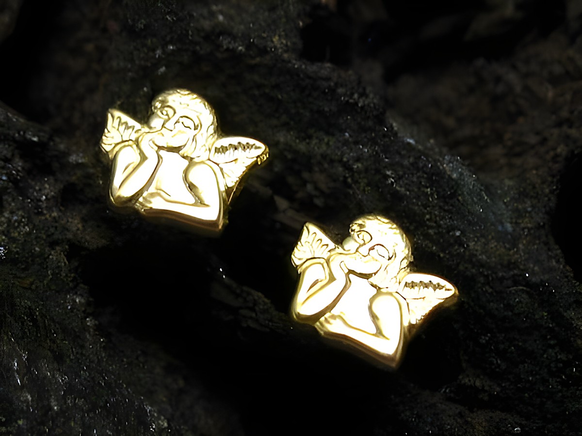 Ohrringe Engel in Gold mit Schutzengel-Motiv, ideal für Kinder, hergestellt von Juwelier Harnisch, bezauberndes Design für kleine Träger.