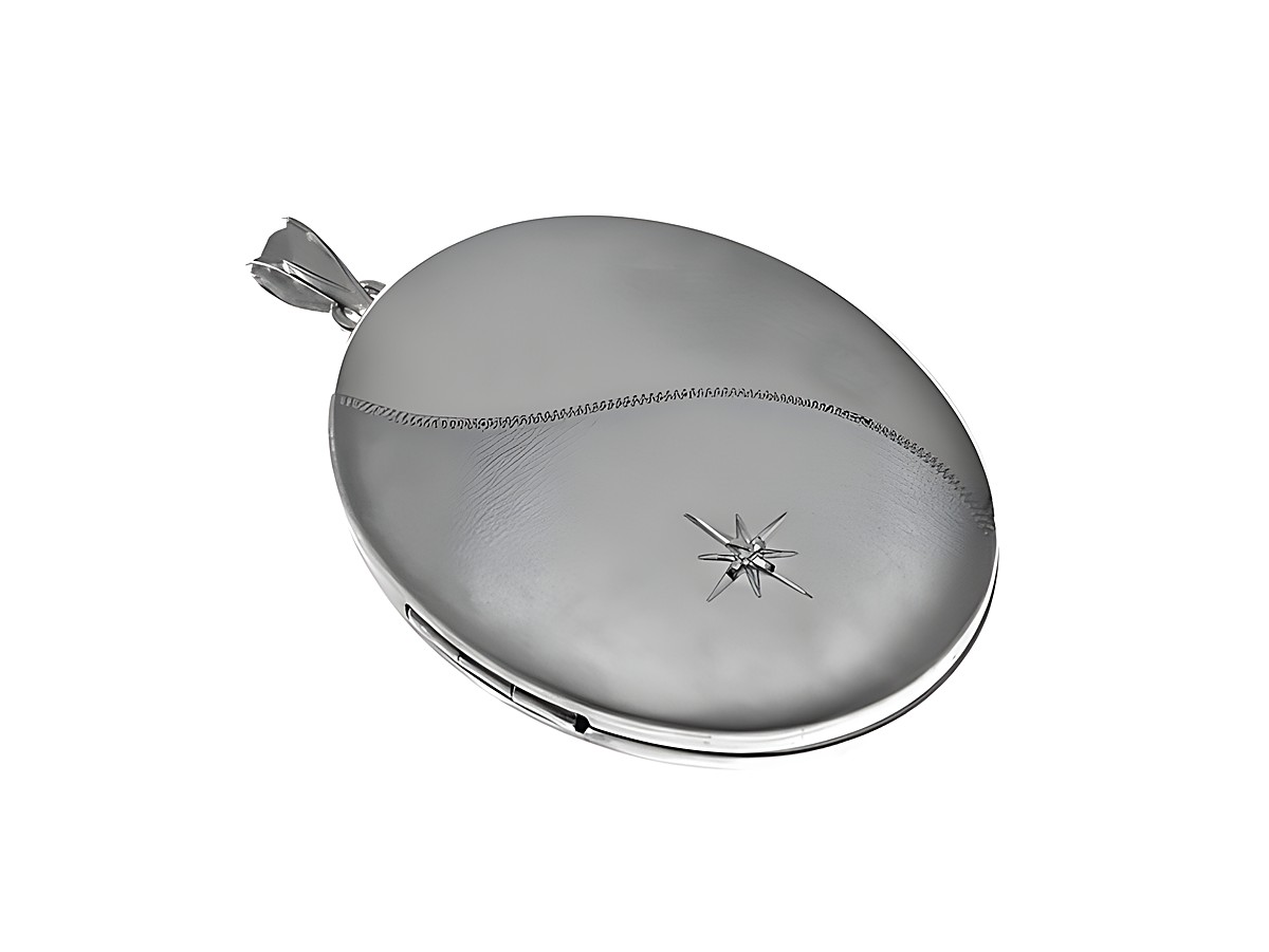 Silber Medaillon oval zauberhaft mit Diamant und teilmattierter Oberfläche vom Hersteller Juwelier Harnisch. Elegantes Design, ideal für besondere Anlässe.