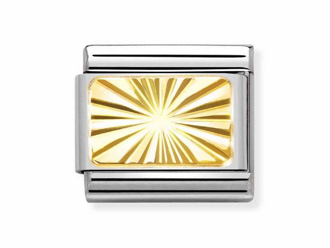 Edelstahl und Gold 750 Platte mit diamantierter Oberfläche, verzierter, goldener rechteckiger Bereich mit strahlenförmigem Muster, elegantes Design von Nomination, ideal für Schmuckliebhaber.