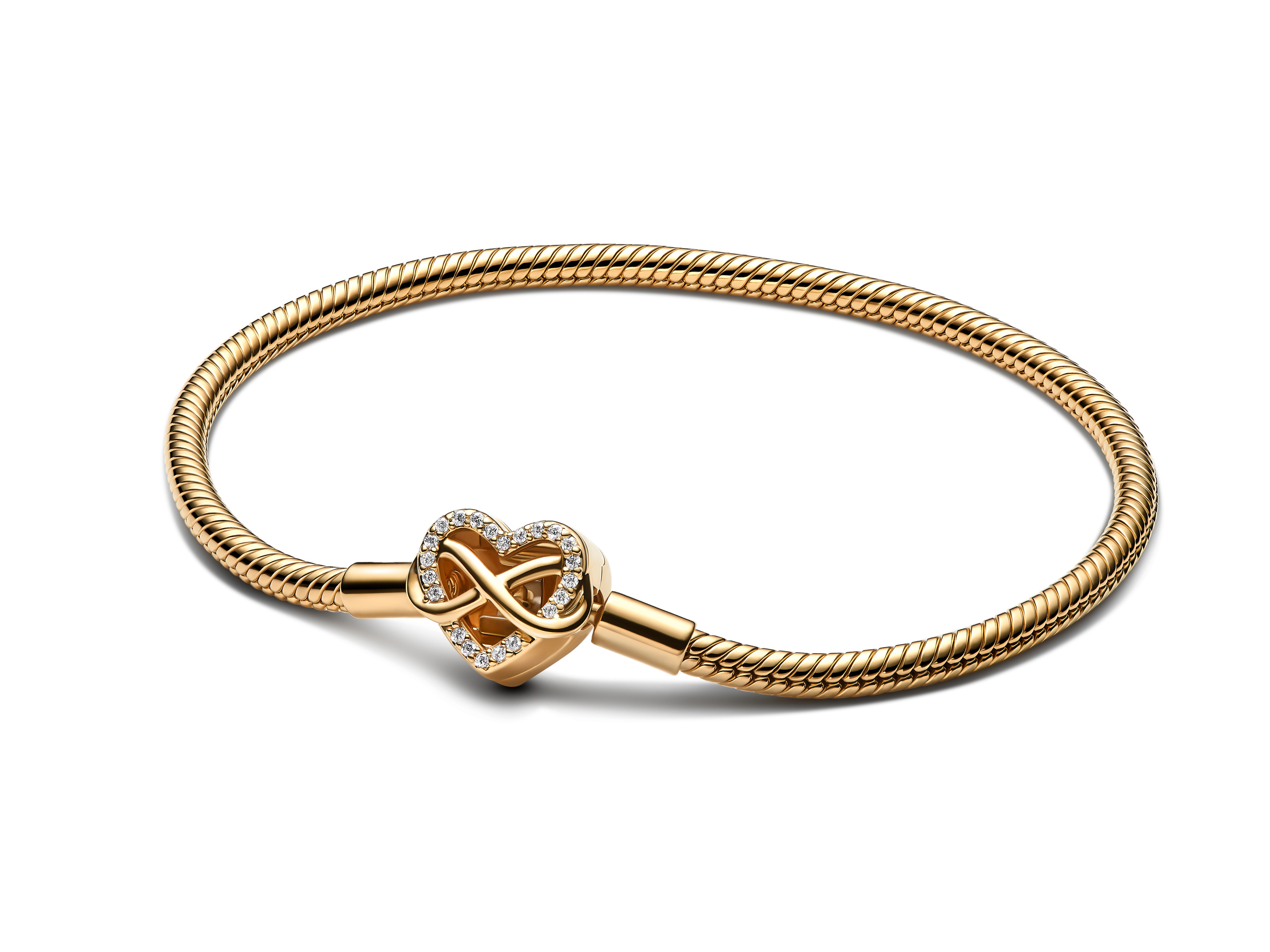 Vorschau auf ein Pandora Armband in Gelbgold Vergoldung mit einem Infinity Herz Verschluss, verziert mit Zirkonia, Länge 16 cm, elegant und zeitlos.