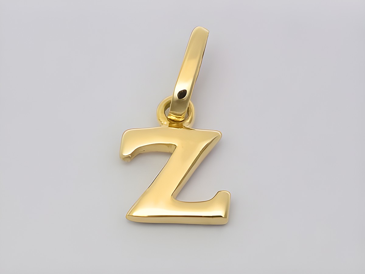 Gold Buchstaben Anhänger Buchstabe Z aus Gold 585, hergestellt von Juwelier Harnisch, glänzendes und elegantes Design, ideal als persönliches Geschenk oder modisches Accessoire.
