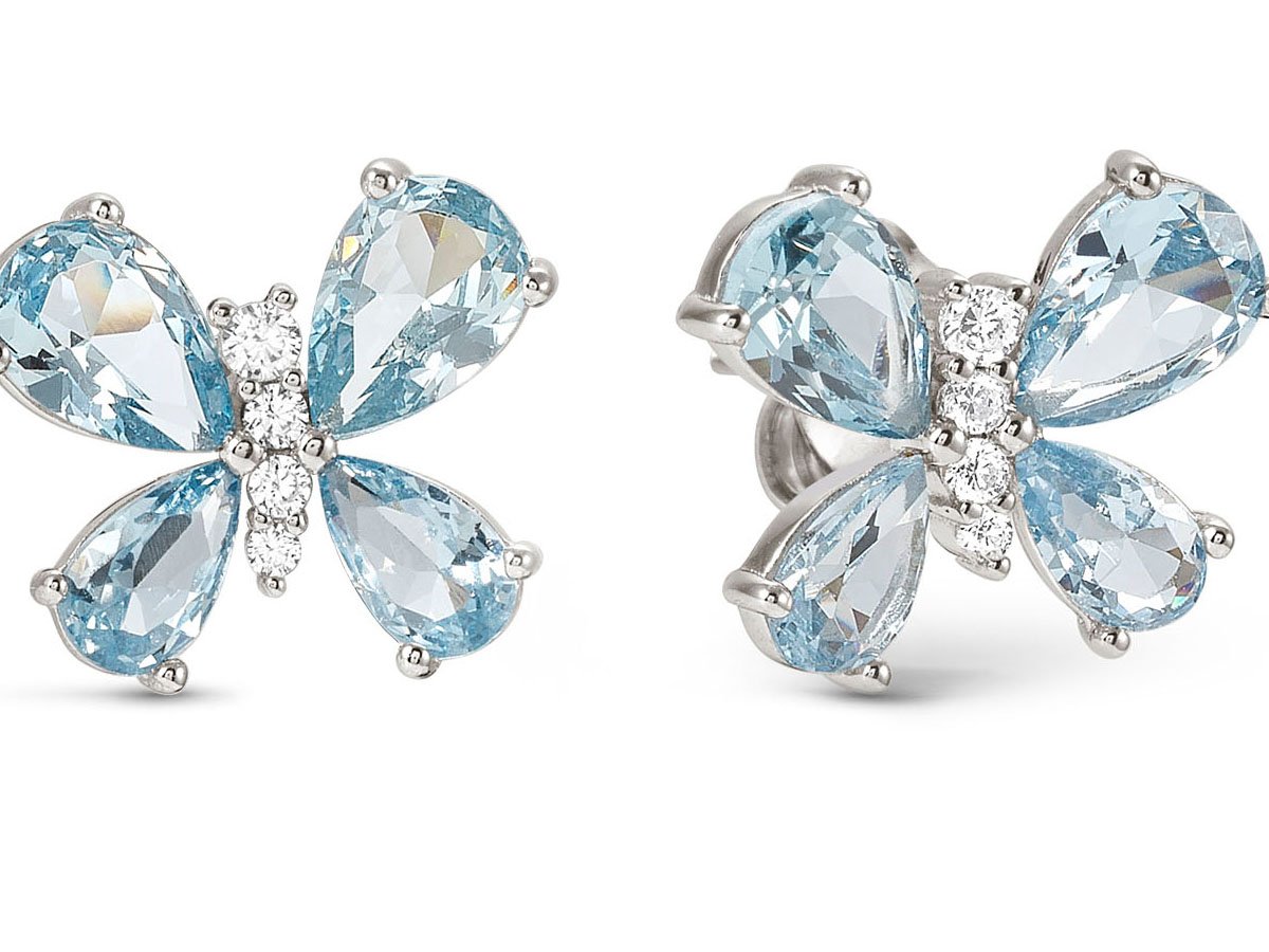 Ohrstecker in Form eines Schmetterlings aus Sterling Silber mit Zirkonia besetzt, hellblaue und weiße Steine, funkelndes Design, ideal für einen eleganten Look, Hersteller Nomination.