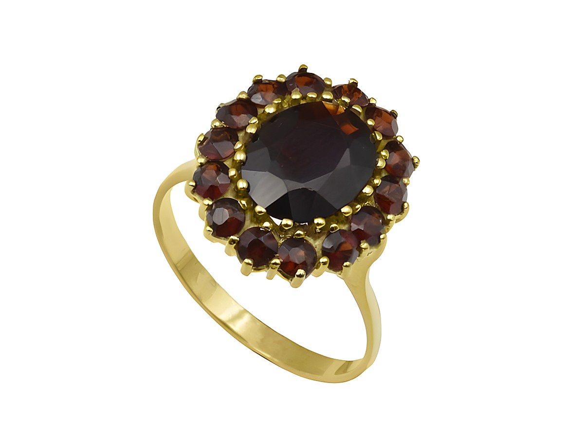Gelbgold Ring bezaubernd Gelbgold 333 mit Granat in Größe 56 vom Hersteller Juwelier Harnisch bis Größe 56/18, kreisförmiges Design mit zahlreichen Steinen um den zentralen Granat.