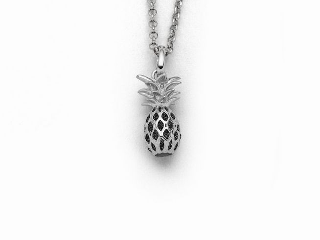Sterling Silber Kette von DUR mit Ananas-Anhänger aus Lavasand, 42 cm lang, verspieltes und elegantes Design, ideal für einen trendigen Look.