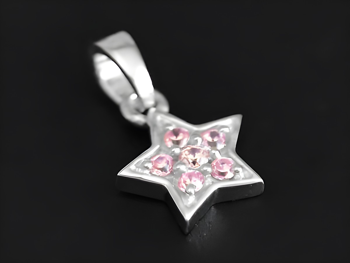 Silberner Stern Anhänger mit rhodiniertem Finish und niedlichen Zirkonia-Steinen in rosa, Hersteller Juwelier Harnisch, inspiriert von Sonne, Mond und Sternen.