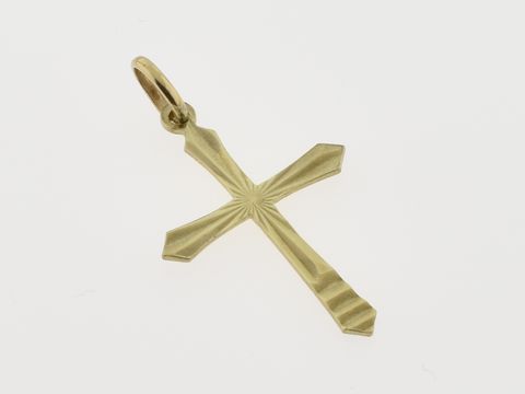 Gold Anhänger Kreuz 333 Gold mit geschliffenem Muster von Juwelier Harnisch, klassisches Design, ideal für jeden Anlass und als zeitloses Schmuckstück.
