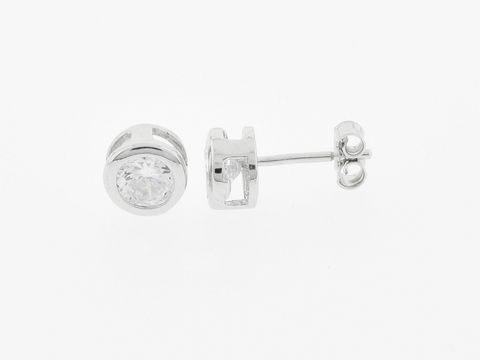 Silberne Ohrstecker in rundem Design mit einem Durchmesser von 6,6 mm, besetzt mit Zirkonia, hergestellt von Juwelier Harnisch. Ideal für jeden Anlass.