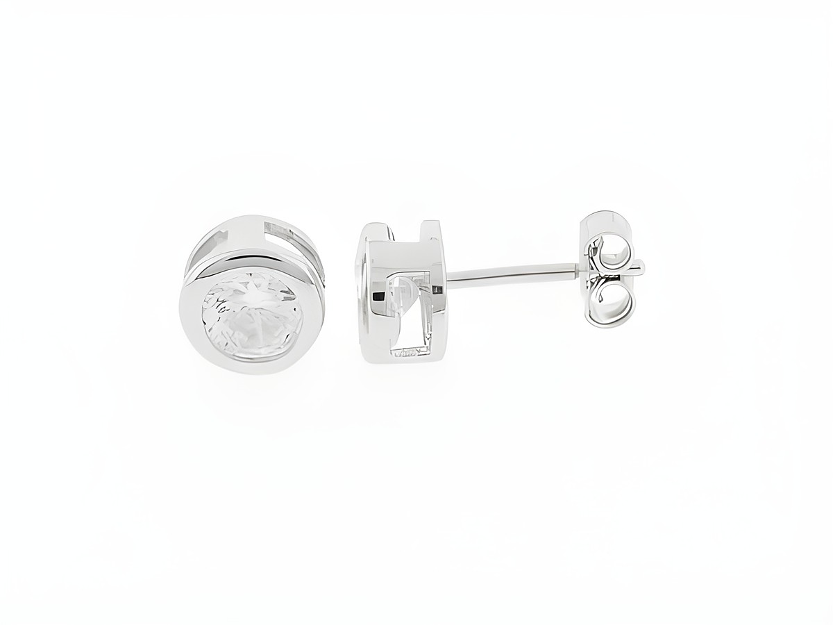 Silberne Ohrstecker in rundem Design mit einem Durchmesser von 6,6 mm, besetzt mit Zirkonia, hergestellt von Juwelier Harnisch. Ideal für jeden Anlass.