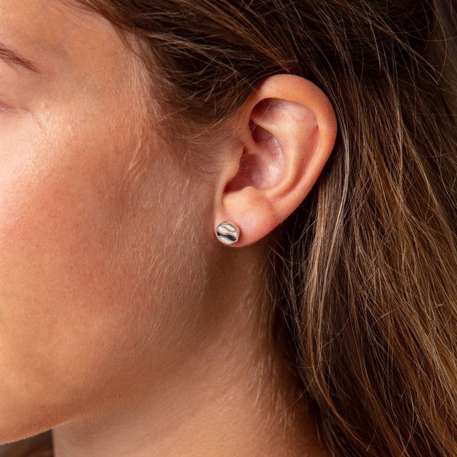 DUR Ohrringe Strandwellen - Sterling Silber - Strandsand + Lavasand – Ansicht 2