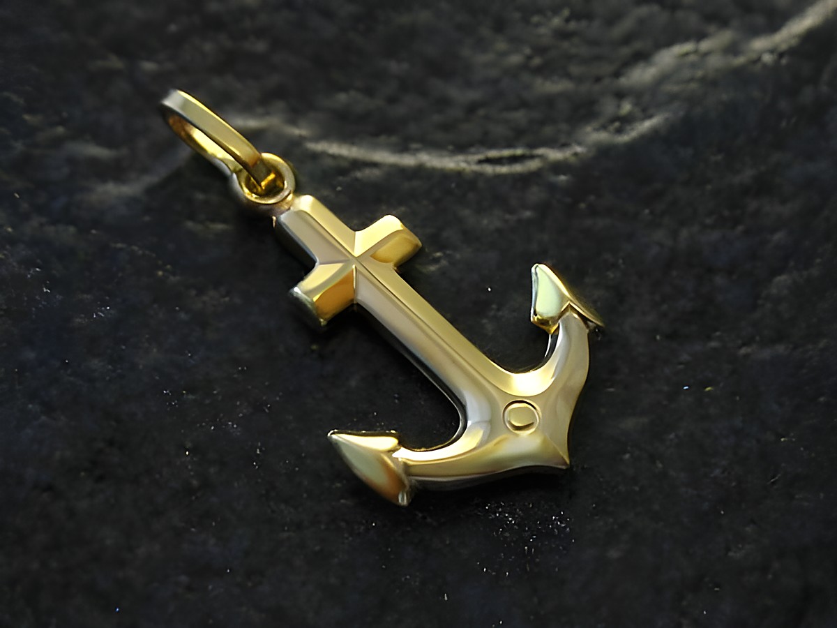 Anker Gold Anhänger 17 mm im maritimen Design, hergestellt von Juwelier Harnisch, symbolisiert die Seefahrt und maritime Tradition.