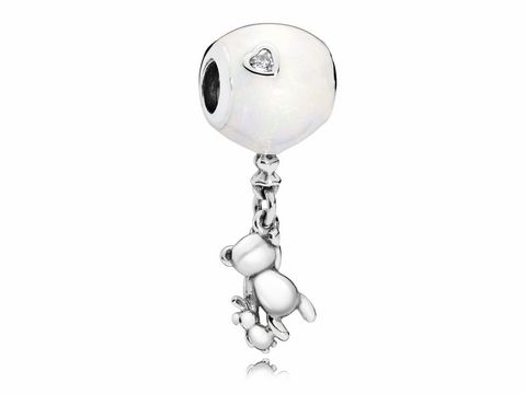 Pandora Charm mit einem silbernen Teddy und einem Ballon, der mit einer kleinen Herz-Applikation verziert ist, aus hochwertigem Silber gefertigt, ideal zum Anhängen an Armbänder.
