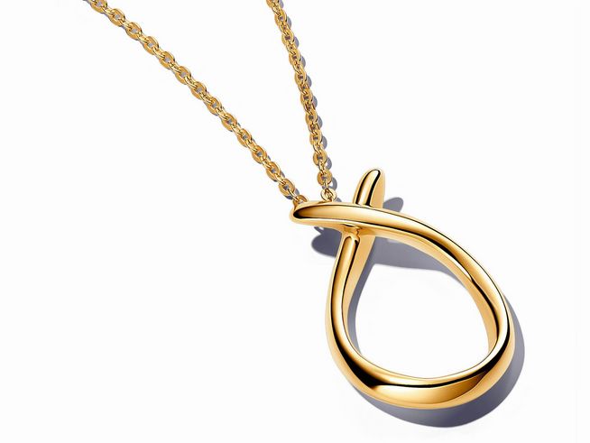 Organisch geformte Anhänger-Halskette von Pandora in Gelbgold mit einer eleganten, fließenden Designlinie und einer Kettenlänge von 50 cm, ideal für stilvolle Akzente.