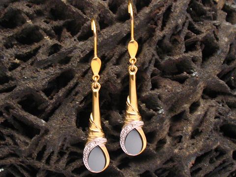 Glamouröse Gold Ohrhänger mit Hämatit und Diamant von Juwelier Harnisch, elegant gestaltete Ohrhänger mit edlem Stein, perfekt für besondere Anlässe.