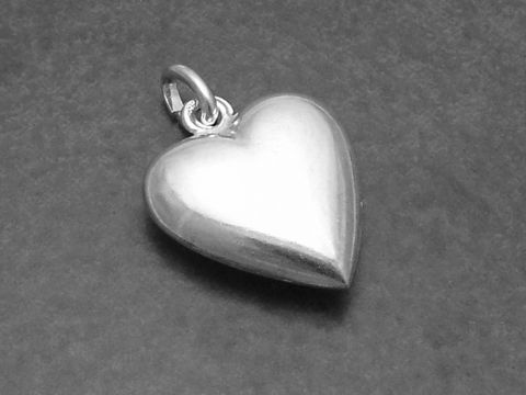 Silber Anhänger - Herz retro - Sexy und trendig, Hersteller: Juwelier Harnisch, plastisch, glänzendes Finish, stilvolles Design für modische Akzente.