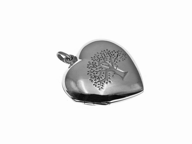 Medaillon Herz gewölbt aus Silber mit einem Lebensbaum-Motiv, hergestellt von Juwelier Harnisch. Ideal für persönliche Erinnerungen und besonderen Schmuck.
