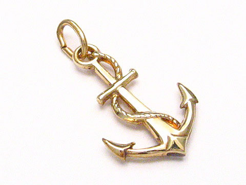 Gold Anhänger in Form eines Ankers symbolisiert die Seefahrt, hergestellt von Juwelier Harnisch, ideal für maritime Liebhaber.