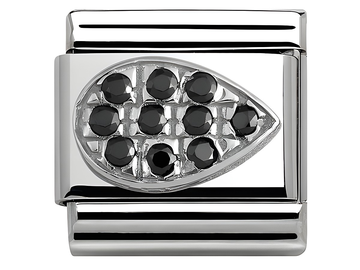 Der Silberanhänger von Nomination SilverShine zeigt ein klassisches Pave-Design mit Zirkonia in schwarzem Tropfenformat und edelstahlveredelt. Ideal für stilvolle Akzente.