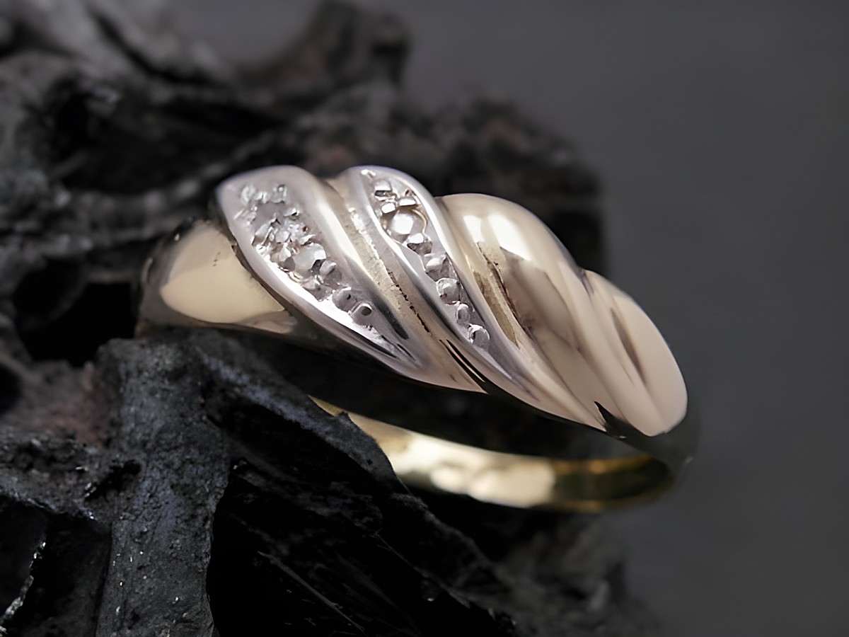 Gold Ring symbolisch Gold 585 bicolor mit Diamanten, eleganter Goldring in Größe 54, Hersteller Juwelier Harnisch, bis Größe 54/17,5.