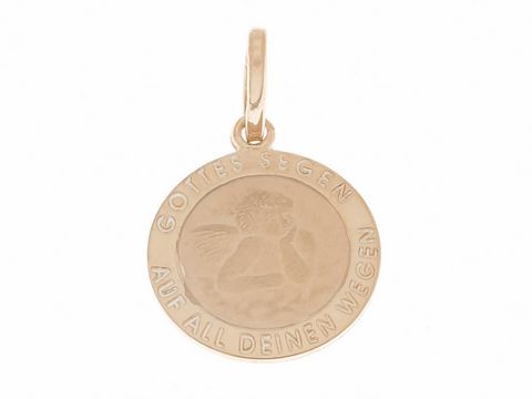 Ein runder Anhänger aus rosé vergoldetem Sterling Silber mit einem Schutzengel-Motiv und der Aufschrift Gottes Segen auf all deinen Wegen. Hersteller Juwelier Harnisch.