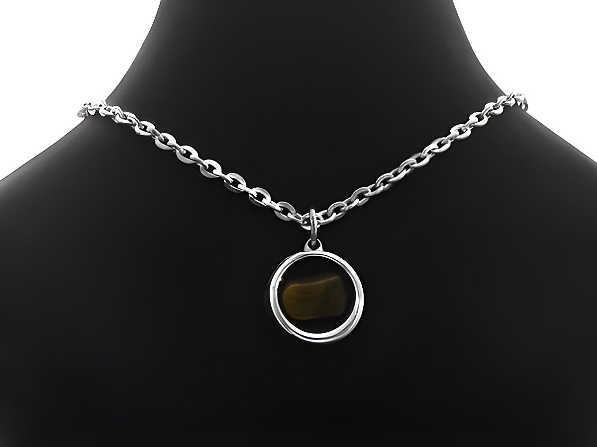 Kette mit versilbertem Anhänger aus Tigerauge, 40 cm lang, präsentiert auf einem schwarzen Hintergrund, ideal für einen eleganten Auftritt, Hersteller Juwelier Harnisch, Set Kette & Anhänger.