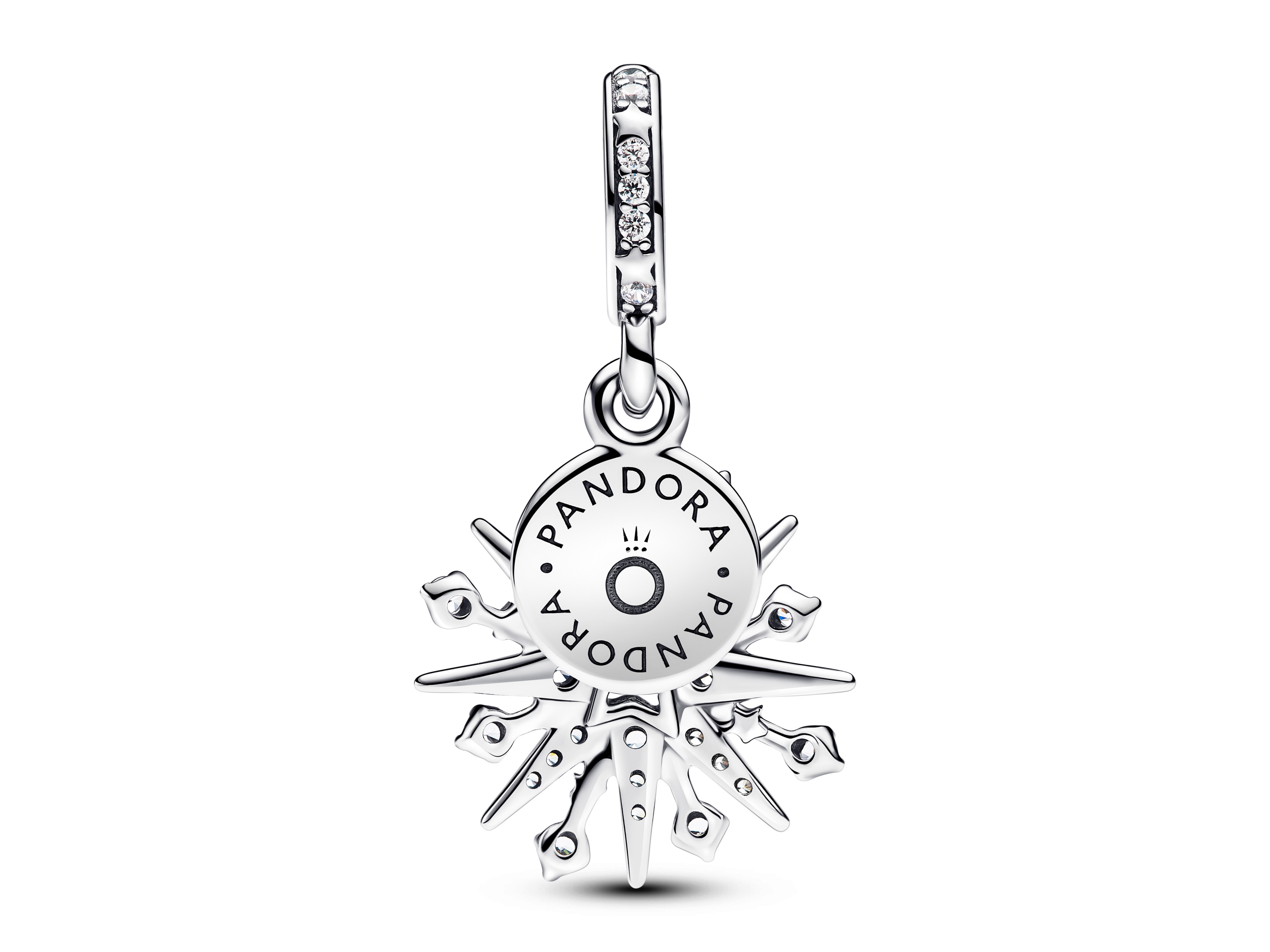 Pandora Charm 793512C01 in Form eines Sterns aus Silber mit klarem Zirkonia, verziert mit einem glitzernden Detail und geprägt mit dem Pandora Logo, ideal für individuellen Schmuck.