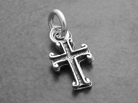Kleines Kreuz mit Ornamenten aus Sterling Silber, Hersteller Juwelier Harnisch, schlichtes Design für zeitlosen Schmuck.