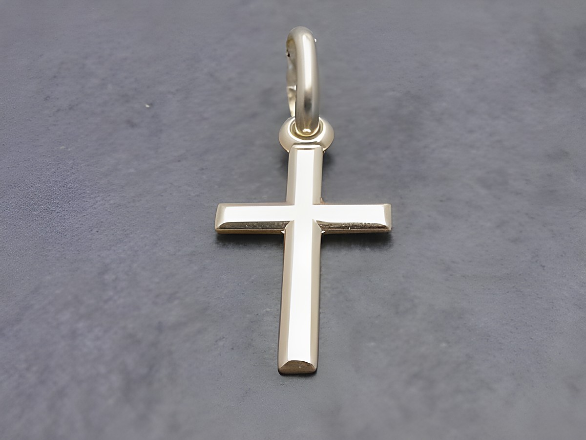 Schlichter Gold Anhänger in Form eines Kreuzes, 15 mm, vom Hersteller Juwelier Harnisch, klassisches Design, ideal als dezentes Schmuckstück.