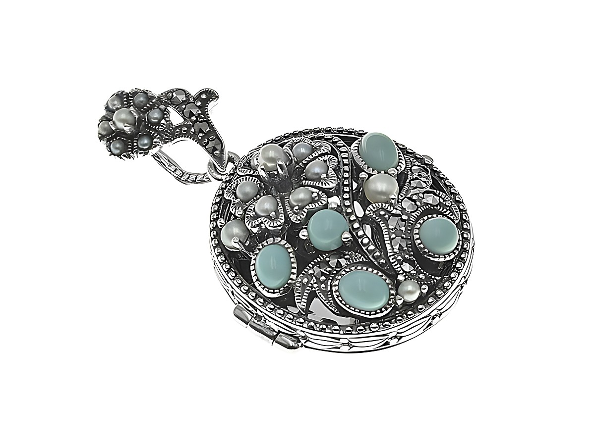 Silber Medaillon mit Zuchtperlen, Türkis und Markasiten, verziert mit filigranem Design, Hersteller Juwelier Harnisch, mit Stein. Ideal für individuelle Schmuckliebhaber.