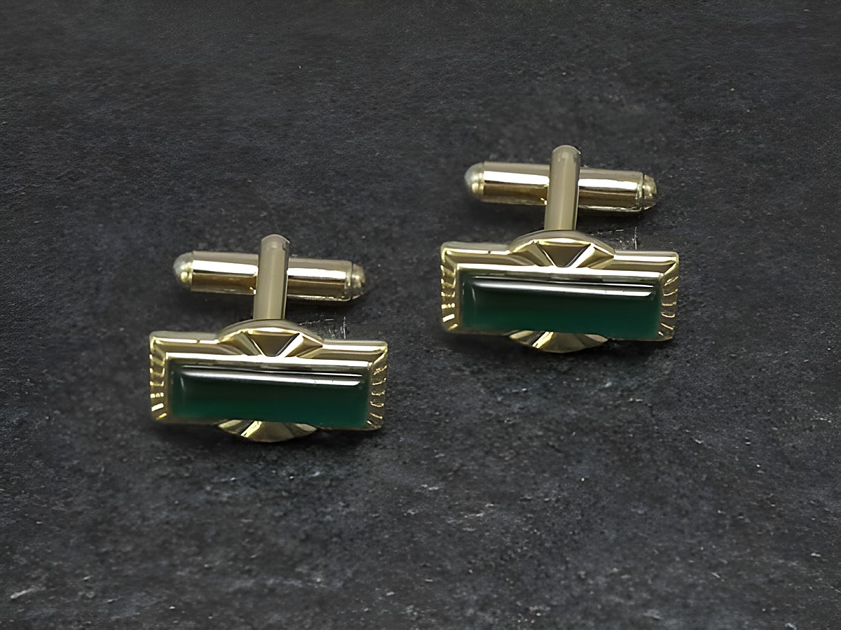 Manschettenknöpfe in goldfarbenem Design mit grüner Fläche, Durchmesser 19,6 mm, vom Hersteller Juwelier Harnisch, elegant und stilvoll für besondere Anlässe.