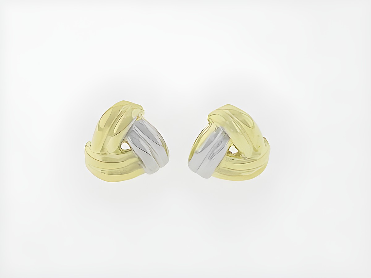 Ohrringe Gold 333 in dreieckiger Form, geknotet, als Stecker gestaltet, Hersteller Juwelier Harnisch, elegantes Design für vielfältige Anlässe.
