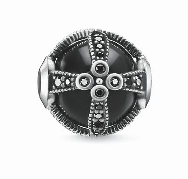 Karma Bead Royalty Schwarz aus Silber von Thomas Sabo mit filigraner Kreuzgestaltung und funkelnden Stein-Details, ideal für individuelle Schmuckgestaltungen.