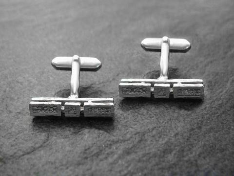 Manschettenknöpfe silberfarben look, rhodiniert, cufflinks, Hersteller Juwelier Harnisch, elegantes Design mit feinen Details, ideal für formelle Anlässe und stilvolle Kleidung.