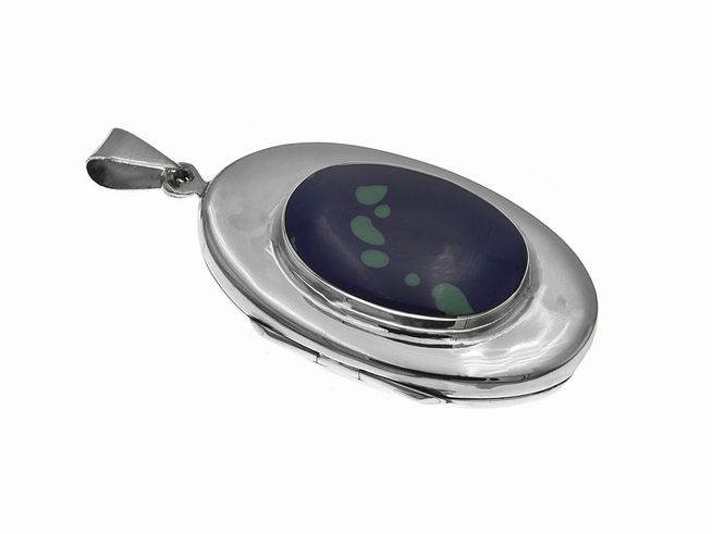 Medaillon aus Sterling Silber mit blauem Achat, ovaler Form und schimmernder Oberfläche, Hersteller Juwelier Harnisch, elegantes Schmuckstück für besondere Anlässe.