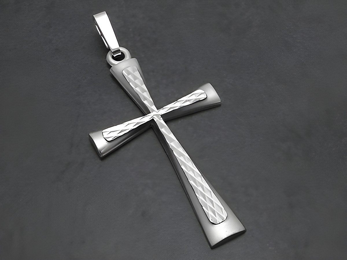 Silber Kreuz Anhänger in matt mit Diamantschliff, Hersteller Juwelier Harnisch, verziert mit Muster, stilvolles und modernes Design, ideal als Schmuckstück oder Geschenk.
