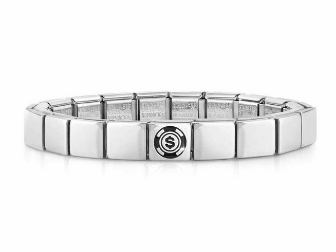 423910144-0 Edelstahl Armband von Nomination mit Poker Chips Design, flexible Elemente und ein zentraler ikonischer schwarz-silberner Anhänger für stilvolles Tragen.