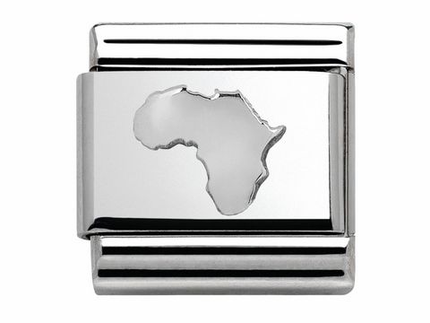 Silberne Karte von Afrika mit einem eingeprägten Konturmotiv, hergestellt von Nomination, Modellnummer 330107 01 Classic, geeignet für den Schmuckbereich Geographie.