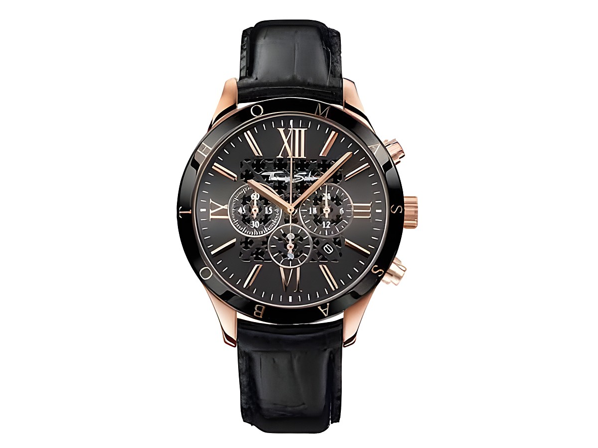 Runde Herrenuhr Thomas Sabo WA0186-213-203 mit schwarzem Zifferblatt, roségoldenen Akzenten und schwarzem Lederarmband, Quarzwerk und Chrono-Funktion.