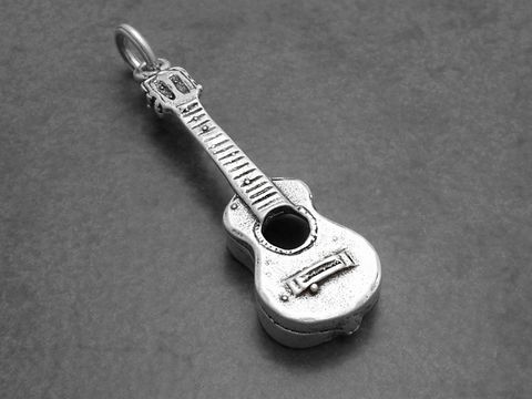 925 Sterling Silber Anhänger in Form einer Gitarre, detailreich gestaltet, geeignet als Musikinstrument-Schmuck, Hersteller Juwelier Harnisch, perfekt für Musikliebhaber.