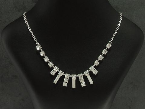 Elegante Strass Collier Kette in edel weiß von Juwelier Harnisch aus Sterling Silber, silberfarbene Elemente, Länge 38-45 cm, ideal für besondere Anlässe oder als stilvolles Accessoire.