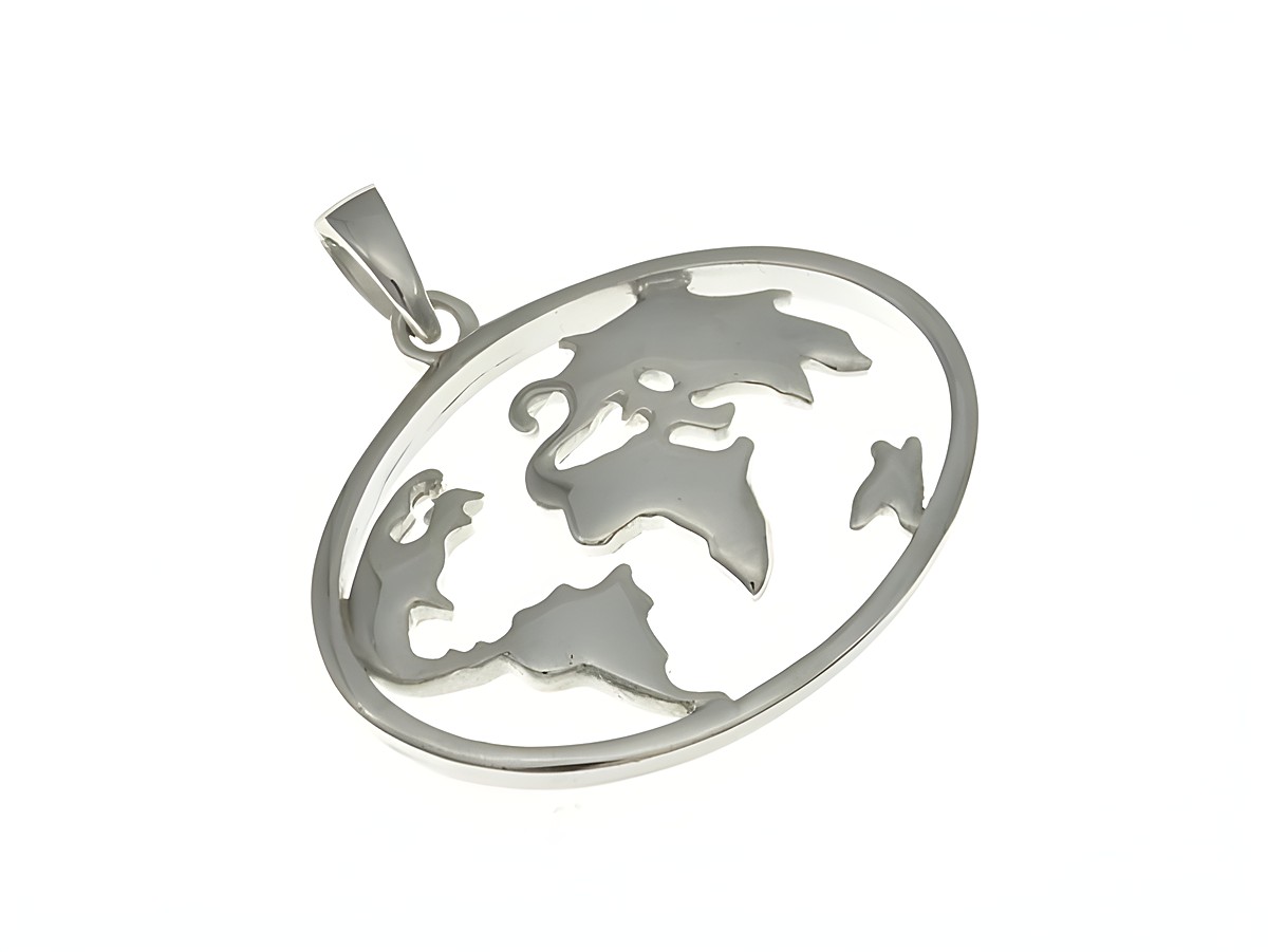 Weltkarte oval Anhänger aus rhodiniertem Sterlingsilber mit filigraner Darstellung der Kontinente, ideal für weltoffene Menschen, Hersteller Juwelier Harnisch.