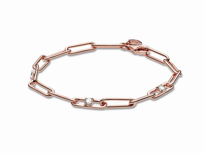 Ein zartes Armband aus Roségold mit Gliedern und Zirkonia-Steinen, ideal für stilvolle Akzente. Länge 16 cm, Hersteller Pandora, Modell 589177C01-16.