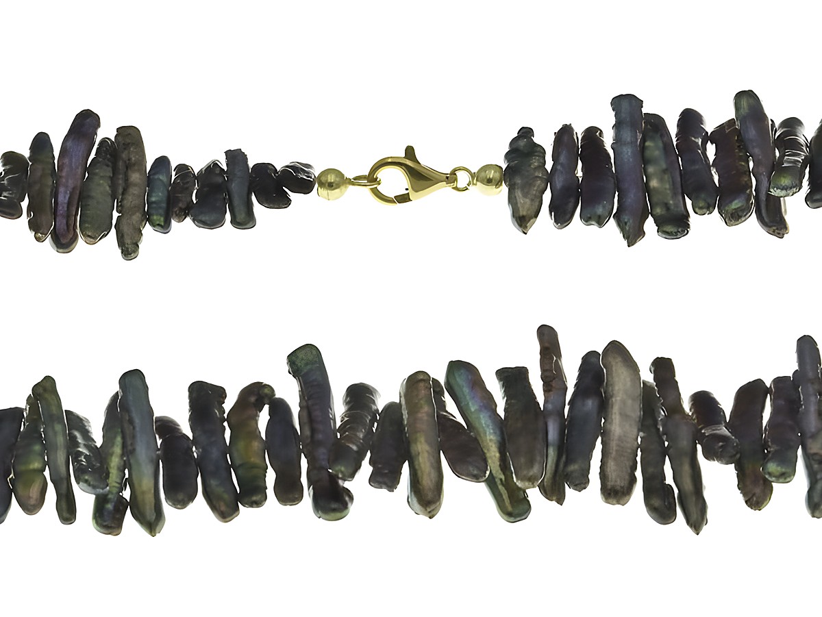 Perlenkette 42 cm aus auberginenfarbigen Süßwasser-Zuchtperlen, gefertigt von Juwelier Harnisch, bietet ein buntes, elegantes Design für jeden Anlass.