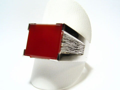 Silber Ring rhodiniert 1,1x1,2cm mit rotem braunem Karneol, verstellbar, Hersteller Juwelier Harnisch.
