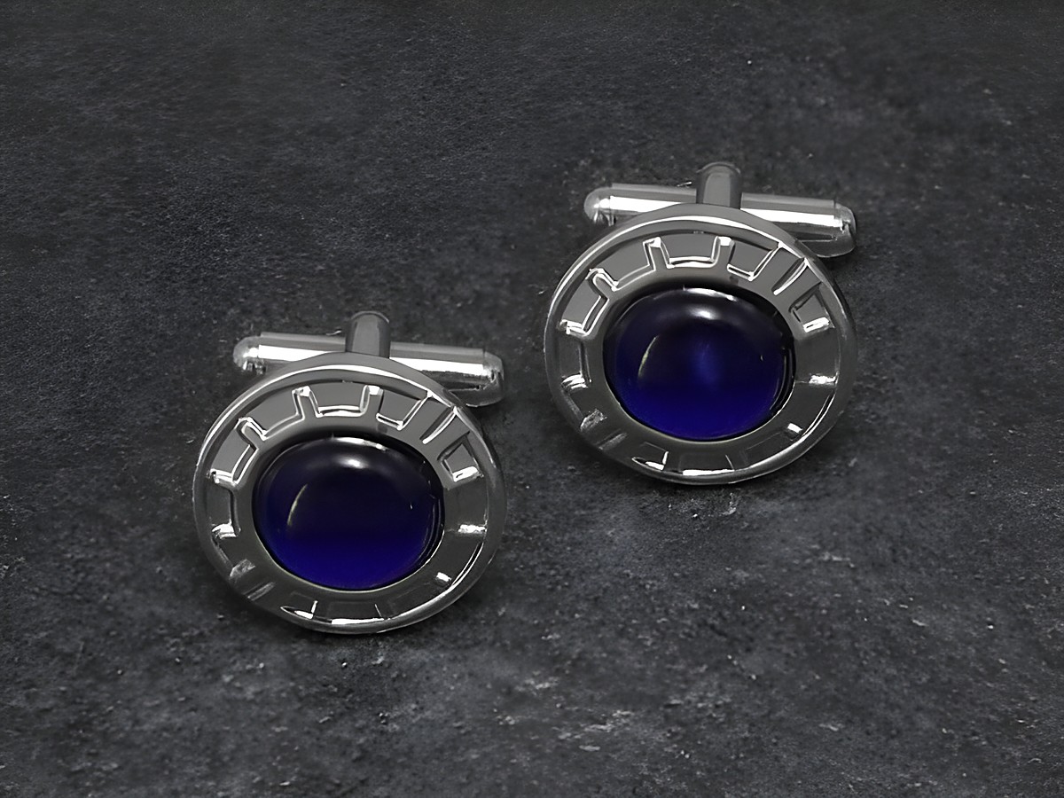 Manschettenknöpfe in silberfarben mit blauem Design und einem Durchmesser von 18,3 mm, hergestellt von Juwelier Harnisch. Diese edlen Accessoires verleihen jedem Hemd einen besonderen Akzent.