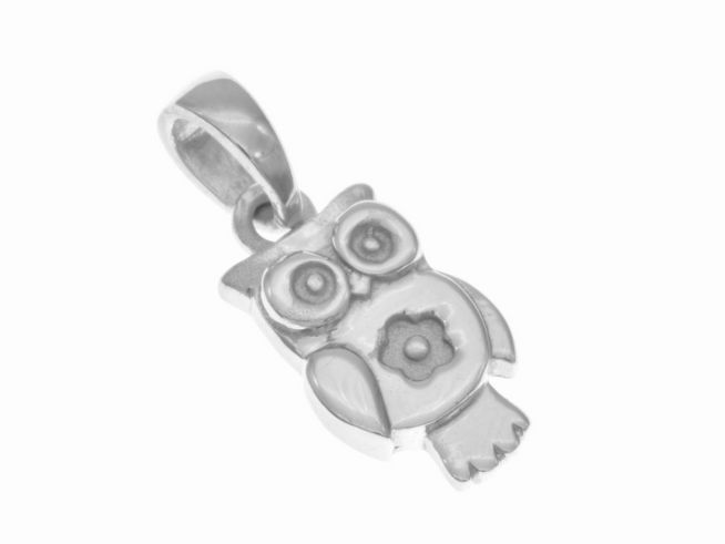 Eule Anhänger aus Silber rhodiniert, stilisiert mit großen Augen und einer Blume auf der Brust, passend für Tierliebhaber und Schmuckenthusiasten, Hersteller Juwelier Harnisch.
