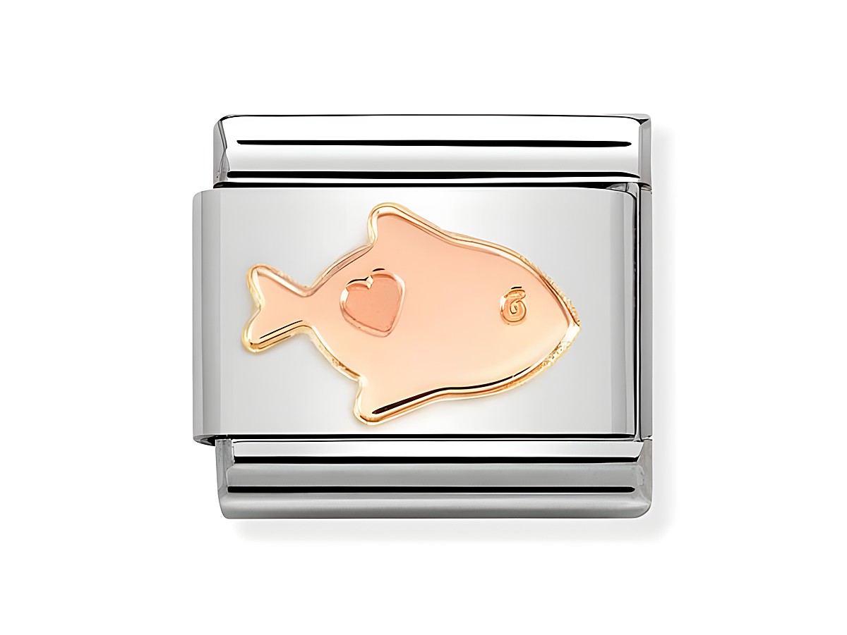 Edelstahl Charm von Nomination in Roségold mit einem Fischmotiv. Der Fisch hat ein Herzsymbol. Stilvolles Accessoire für persönliche Armbänder. Ideal für Tierliebhaber.