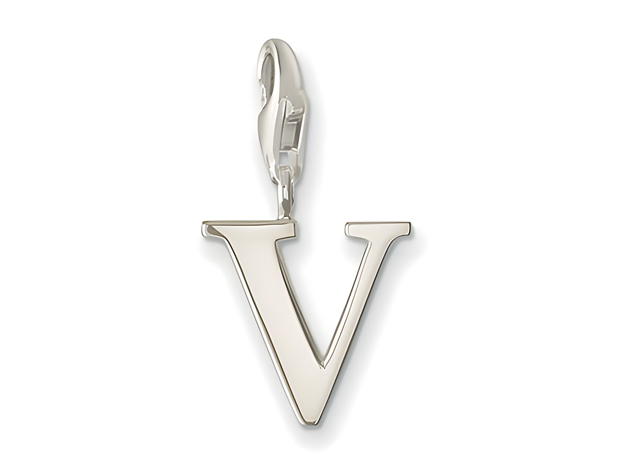 Silberner Buchstaben Charm Anhänger V von Thomas Sabo 0196-001-12 mit hochwertiger Oberfläche und praktischem Karabinerverschluss, ideal zum Personalisieren von Schmuckstücken.