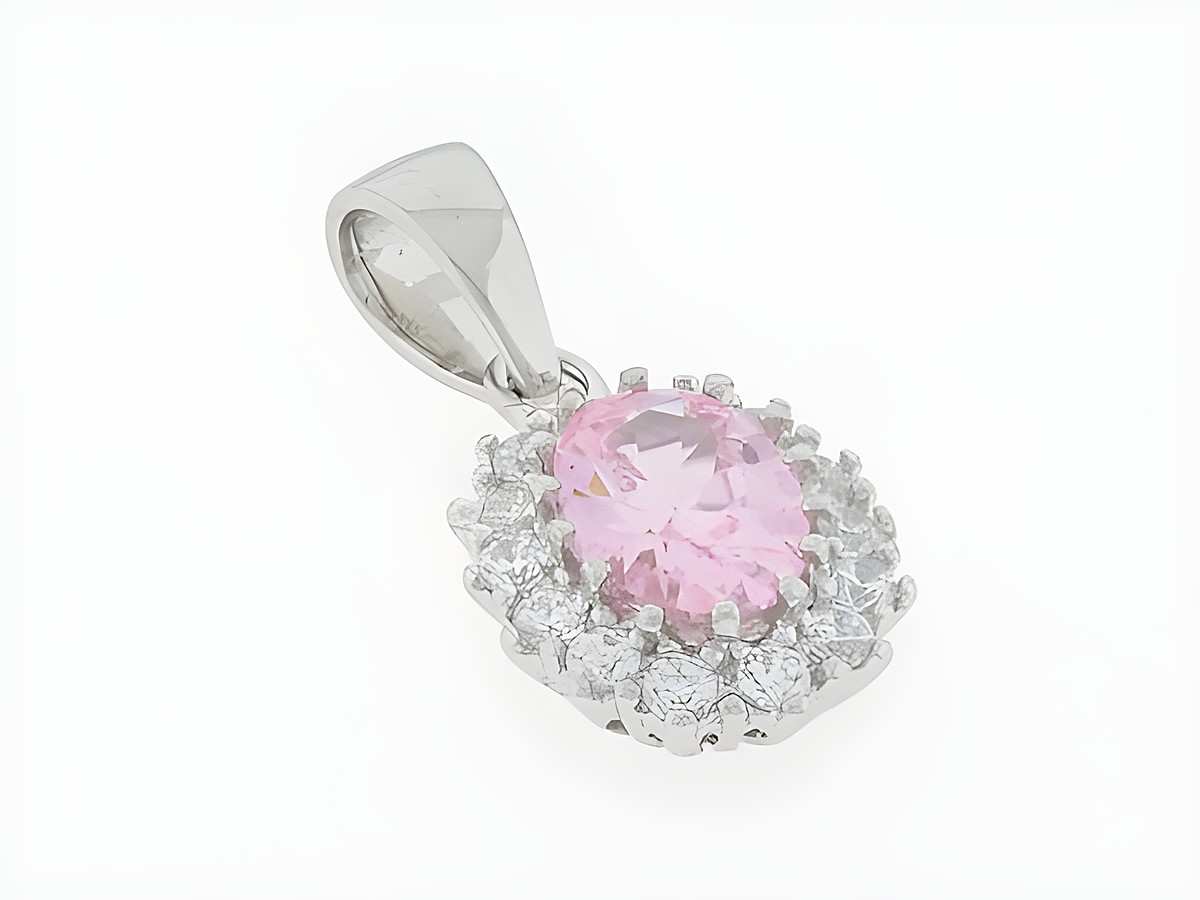 Silber Anhänger oval aus glänzendem Silber mit glitzerndem pinken Zirkonia, umgeben von Zirkonia-Steinen, Hersteller: Juwelier Harnisch.